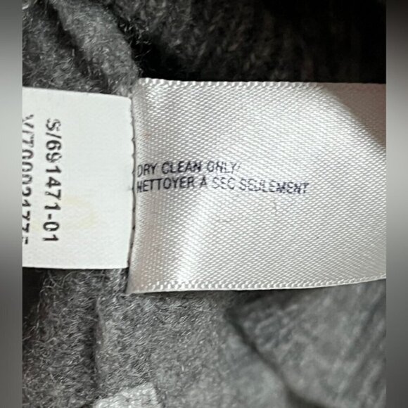 Gap 100% Cashmere Grey Sweater - Size Small - Picture 10 of 10